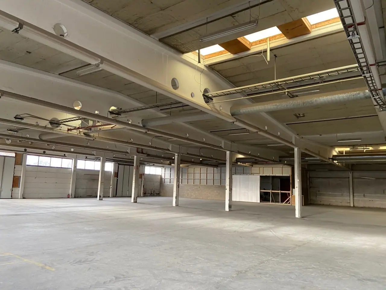 Warehouse hall, Gran Business Park
